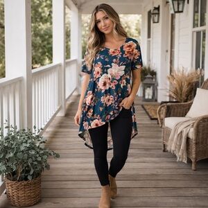 Agnes & Dora Floral Essential Hi-Lo Top XS Teal Pink Rust Short Sleeve